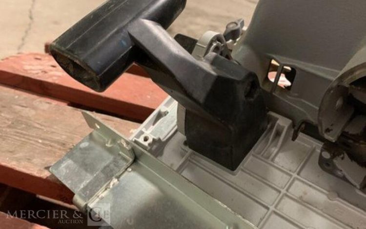 MAKITA 5903R  SCI010074