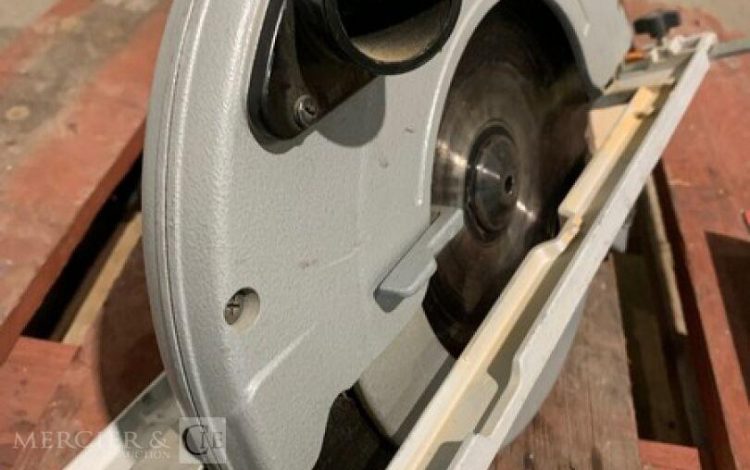 MAKITA 5903R  SCI010074