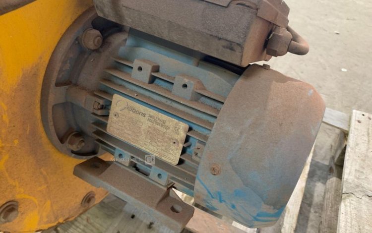 CALOREX TYPHOON 16  SOU010713