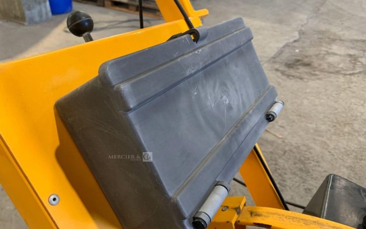 LASKI F460/18  DES010202