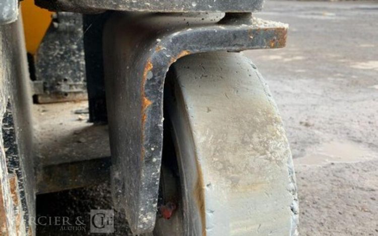 JLG TOUCAN JUNIOR 6B  ELE010206