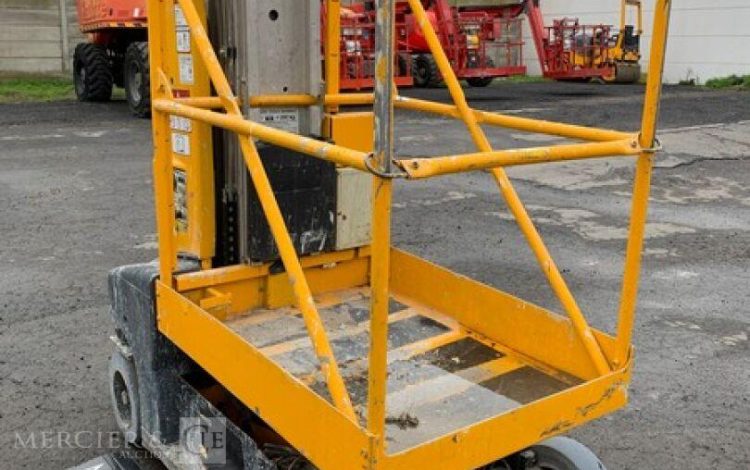 JLG TOUCAN JUNIOR 6B  ELE010206