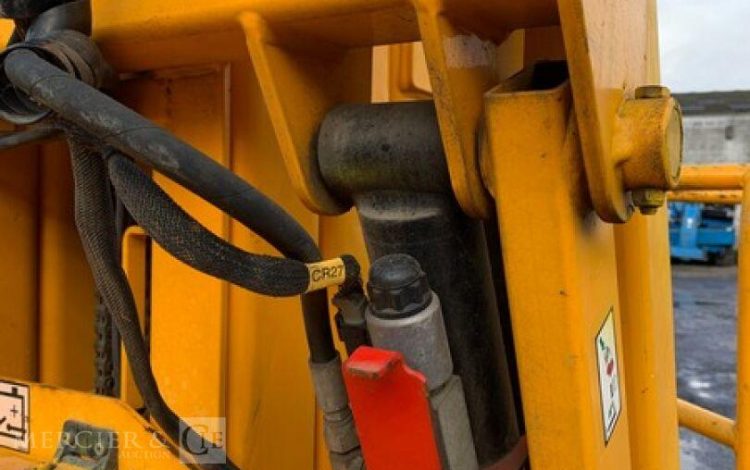 JLG TOUCAN 8E  ELE010275