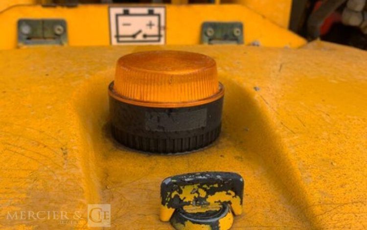 JLG TOUCAN 8E  ELE010275