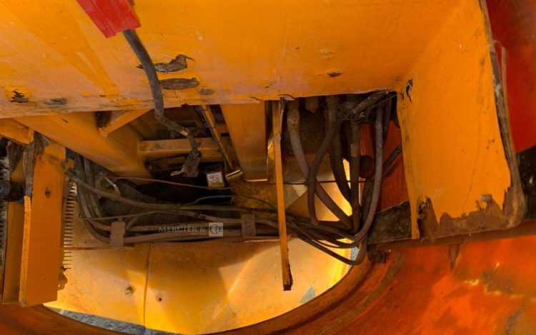 JLG TOUCAN 8E  ELE010275