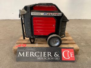 HONDA EU70IS  GRO010754