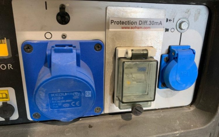 HONDA EU70IS  GRO010754