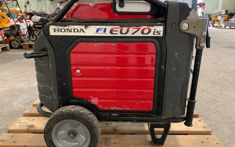 HONDA EU70IS  GRO010754