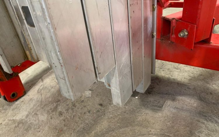 GENIE SLC-24  13MAM92025