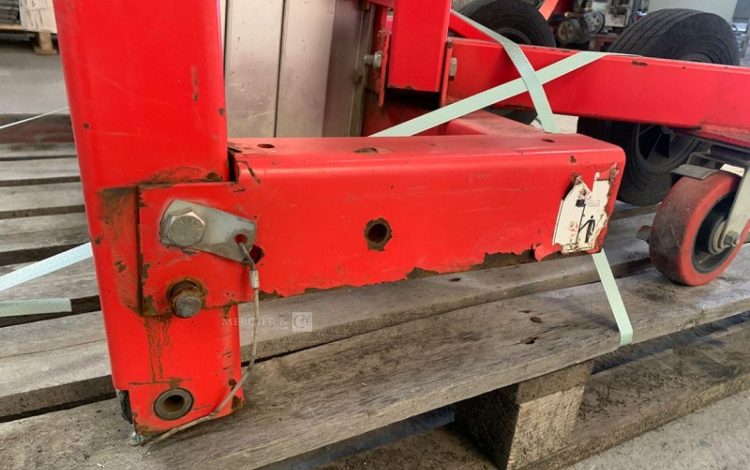 GENIE SLC-24  111MAM9