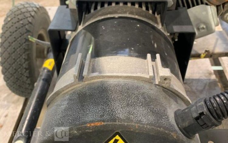 SDMO PERFORM 3000  104MAM9