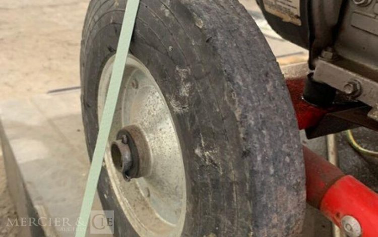 SDMO PERFORM 3000  95MAM92025