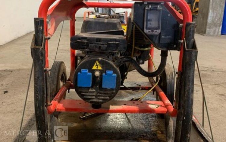 SDMO PERFORM 3000  95MAM92025