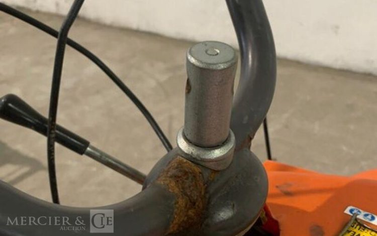 HUSQVARNA   82MAM92025