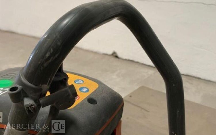 HUSQVARNA K770  11MAM92025