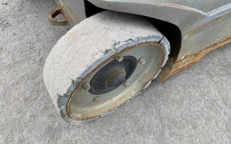 JLG TOUCAN 10E  49070945