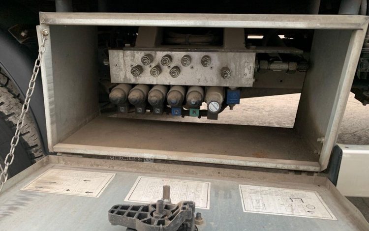 IVECO DAILY / 160ALU  EX-615-WV