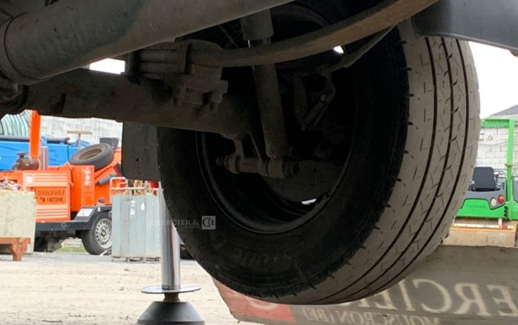 IVECO DAILY / 160ALU  EX-615-WV