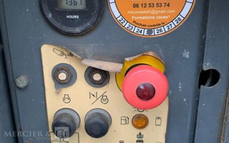 SKYJACK SJ6832RT  37013860