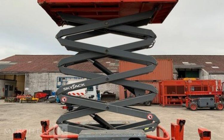 SKYJACK SJ6832RT  37008945