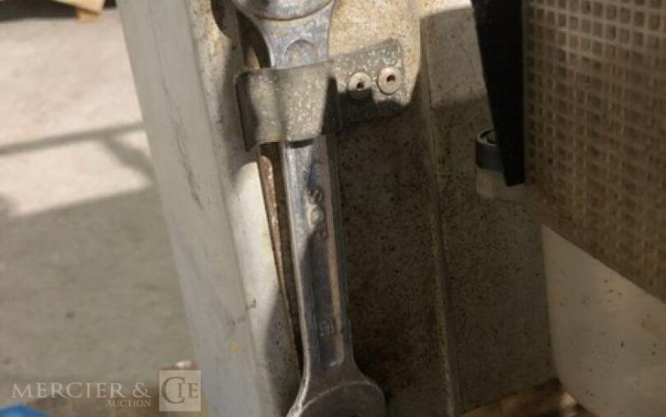 HUSQVARNA FS400LV  SCI010812