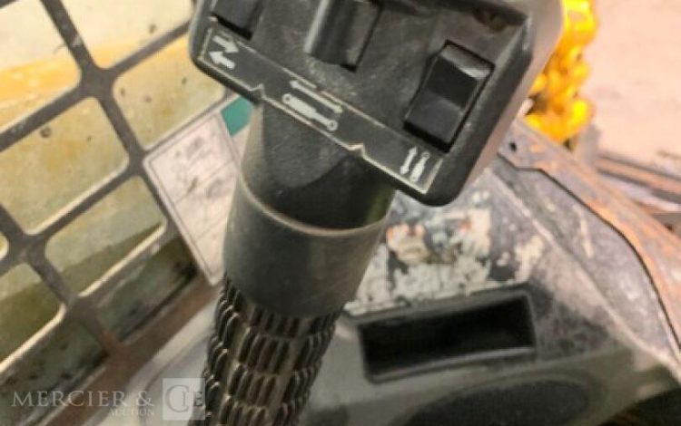 BOBCAT S450  BOB010232