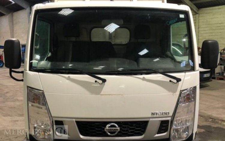 NISSAN NT400  FD-097-GH