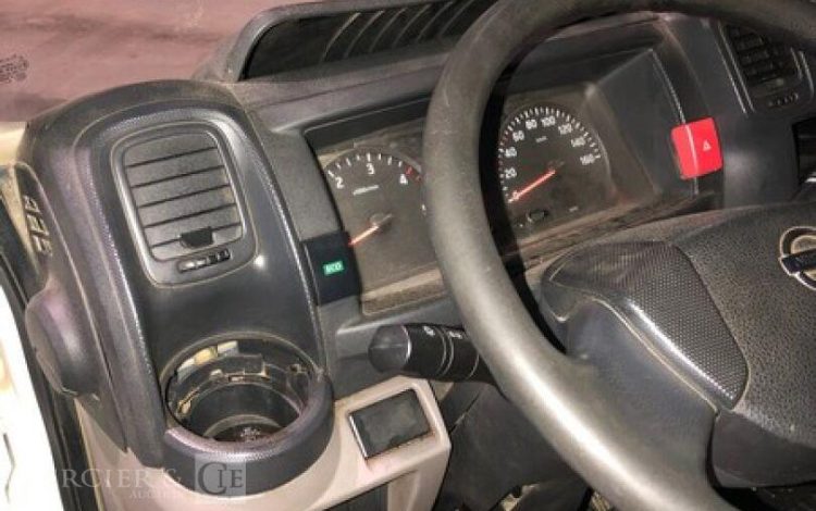 NISSAN NT400  FD-097-GH