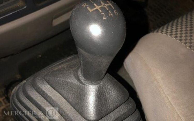 NISSAN NT400  FD-097-GH