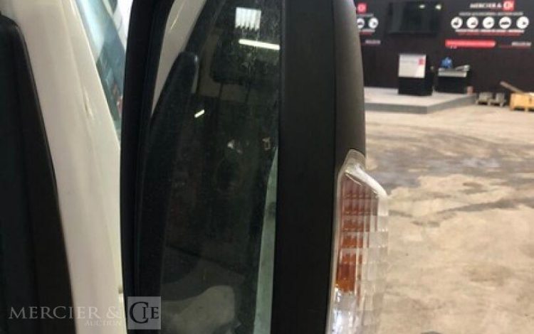 NISSAN NT400  FD-097-GH