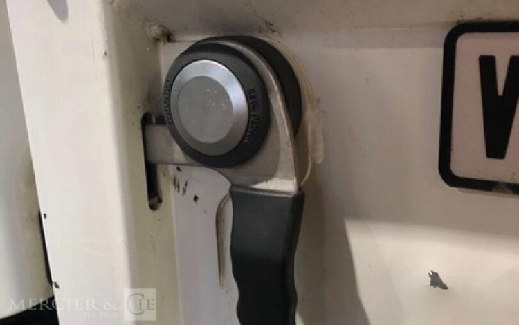 NISSAN NT400  FD-097-GH