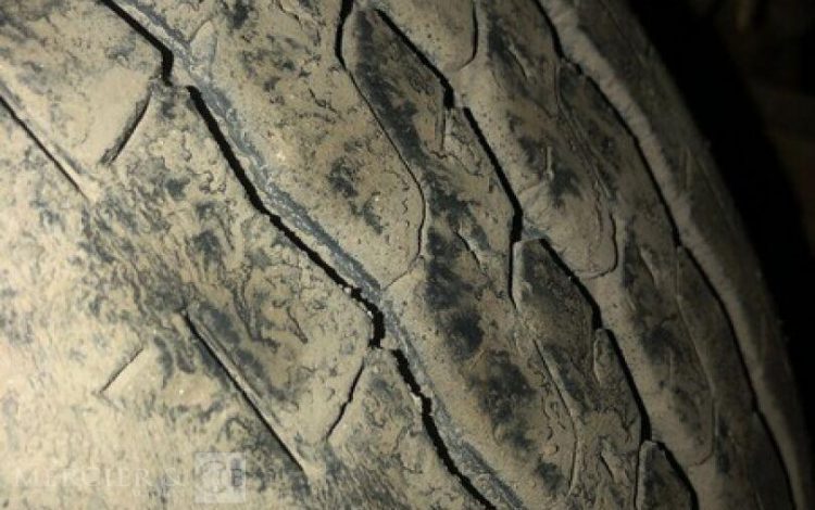 NISSAN NT400  FD-097-GH