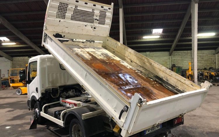 NISSAN NT400  FD-097-GH