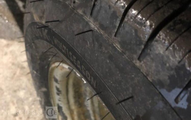 NISSAN NT400  FD-097-GH