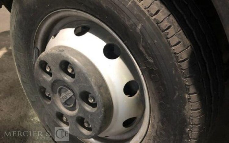 NISSAN NT400  FD-097-GH