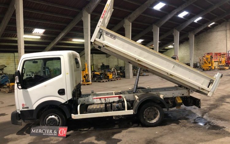 NISSAN NT400  FD-097-GH