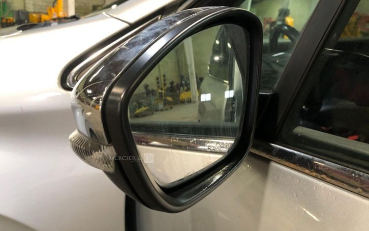 PEUGEOT 208  FB-790-WX