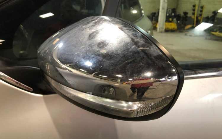 PEUGEOT 208  FB-790-WX