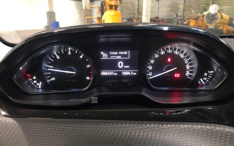 PEUGEOT 208  FB-790-WX