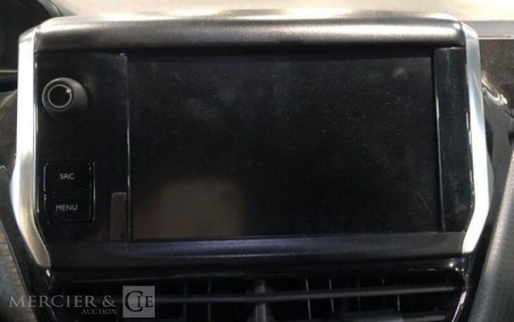 PEUGEOT 208  FB-790-WX