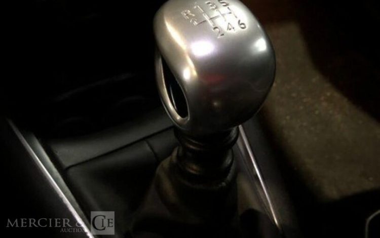 PEUGEOT 208  FB-790-WX