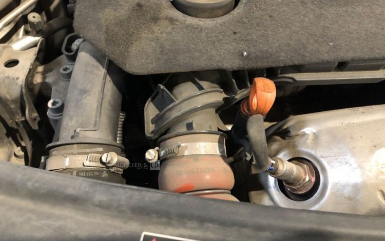 PEUGEOT 208  FB-790-WX