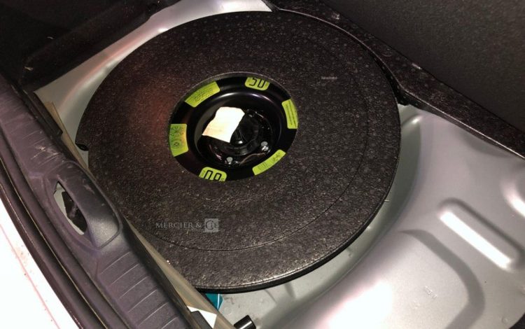 PEUGEOT 208  FB-790-WX