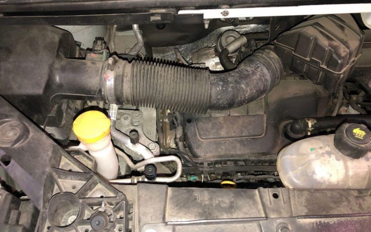 RENAULT TRAFIC  FR-824-RH