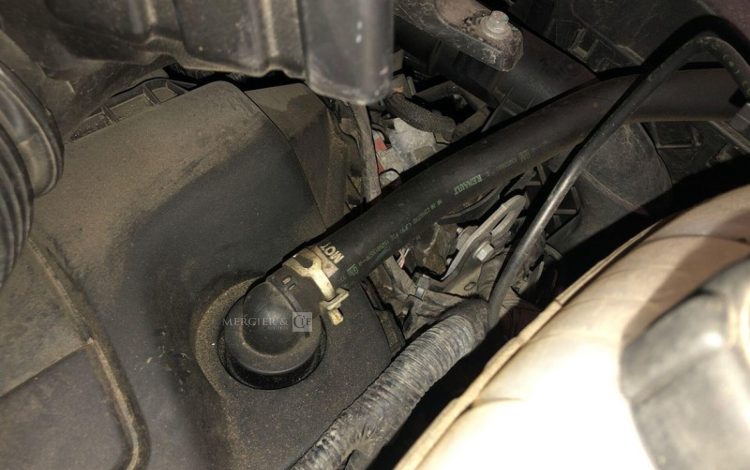 RENAULT TRAFIC  FR-824-RH