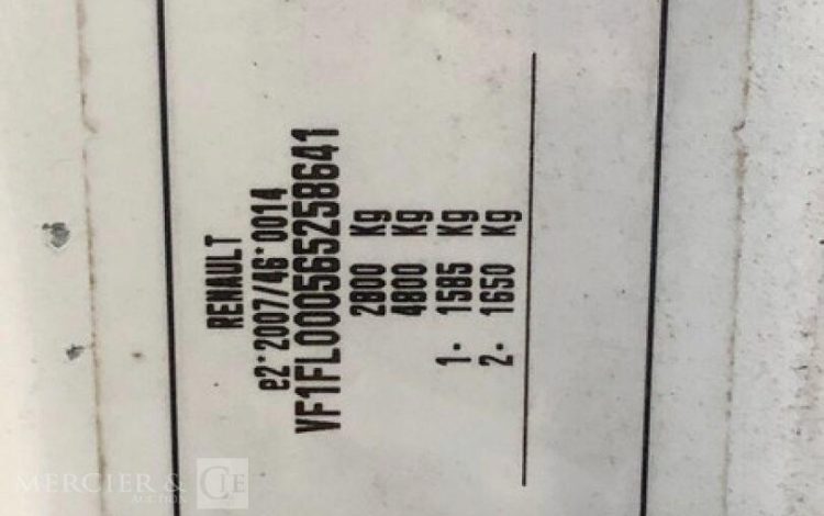 RENAULT TRAFIC  FR-824-RH