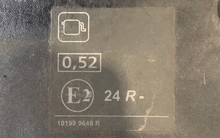 RENAULT TRAFIC  FR-824-RH