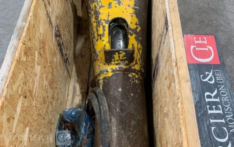 MONTABERT SC28  MAR010257