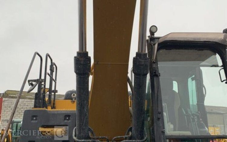 CATERPILLAR 320E  240419