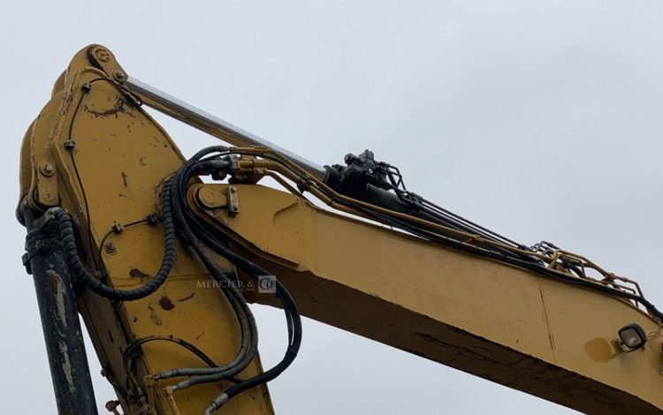 CATERPILLAR 320E  240419